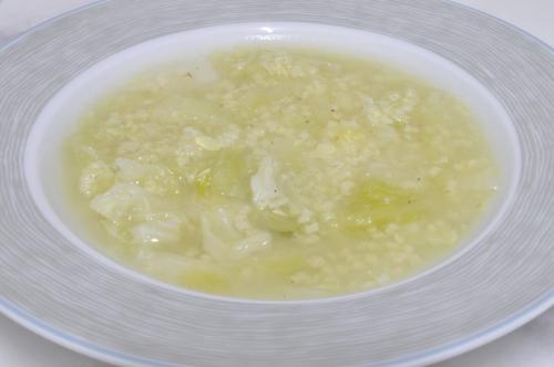 Jak uvařit cuketová polévka s listovou kapustou? Snadné recept, připravený za Do 30 minut